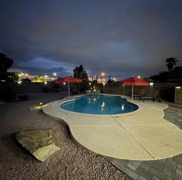 Heated Pool, Hot Tub, Games & more!