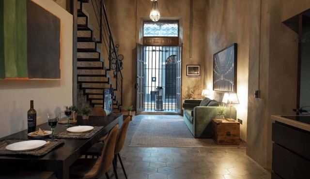 Hidden Gem|Loft at historic district with pool