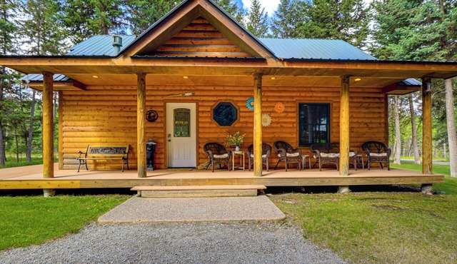 Hike & Expore! Montana Cabin Hideaway