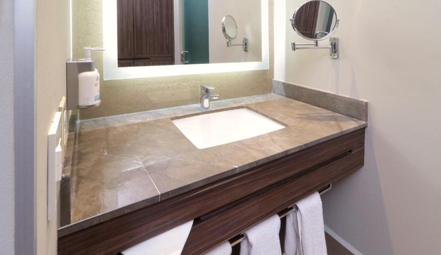 Holiday Inn Express & Suites Monterrey Valle by IHG