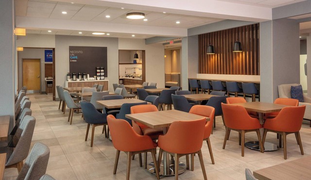Holiday Inn Express & Suites Monterrey Aeropuerto by IHG