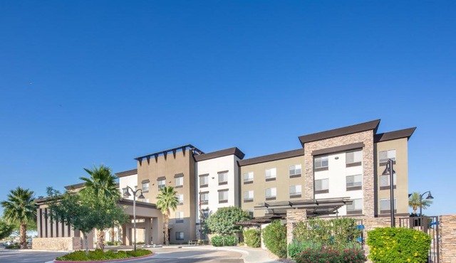 Holiday Inn Express Surprise by IHG