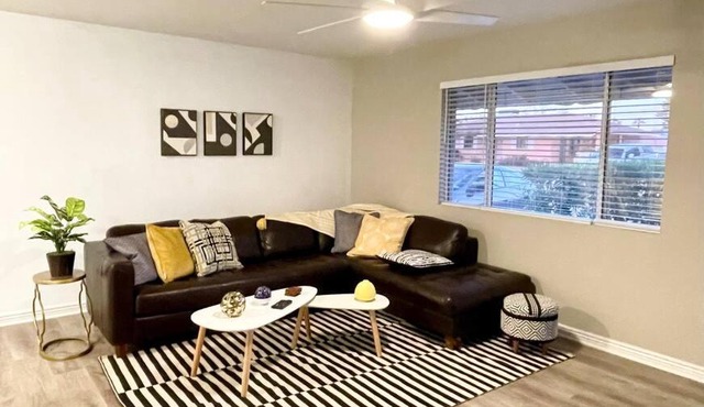 Home Sweet Scottsdale - Heated 85° Pool, Updated!