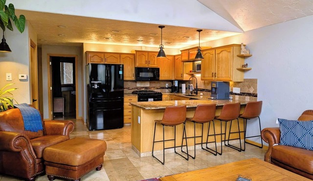 Hot Tub + Views | 3bdrm Silver Mtn Ski/Bike Condo