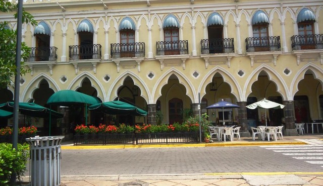 Hotel Concierge Plaza Colima
