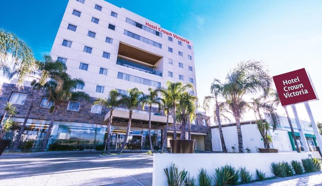 Hotel Crown Victoria