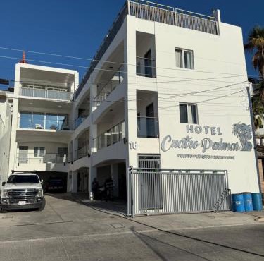 Hotel Cuatro Palmas