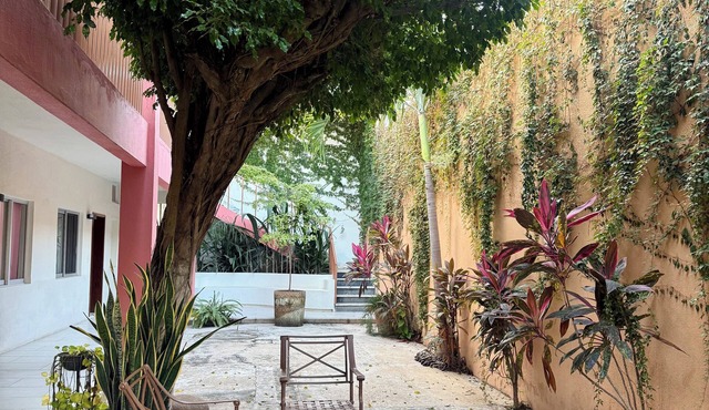 Hotel Gladys