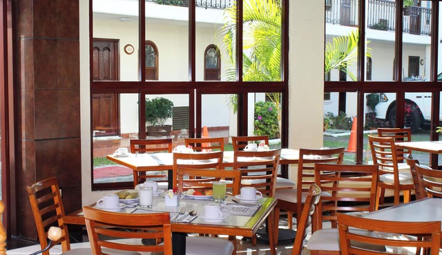 Hotel Las Palomas