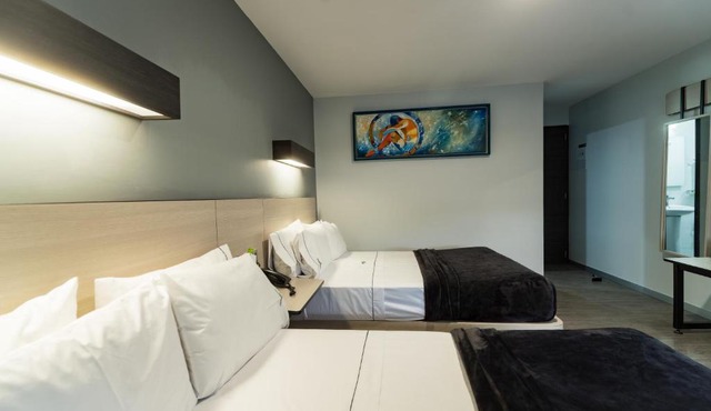 HOTEL LEMON GREEN -Zona Expo Frente al Centro de Convenciones