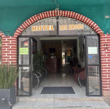 Hotel Los Arcos