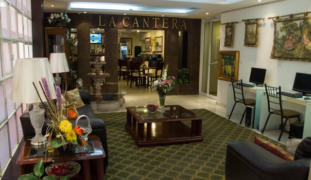 Hotel Rincón Real Suites