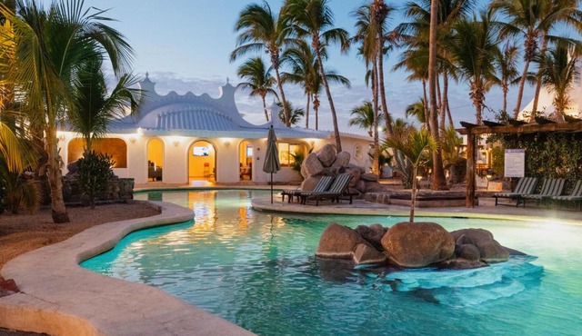 Hotel & Suites El Moro