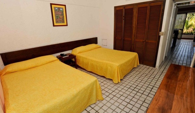 Hotel Villas Paraiso/room 2