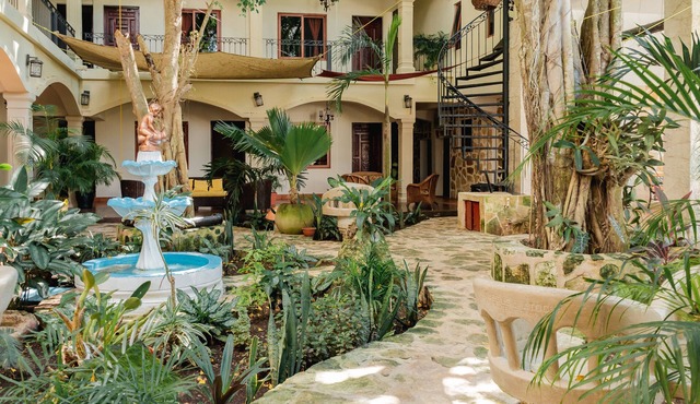 hotel y hostal nojoch che