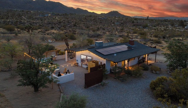 House+Cabin|2 Hot Tubs|Cinema|Fire Pits|4min->JTNP