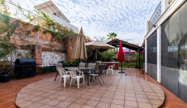 House for 16 people in Ajijic