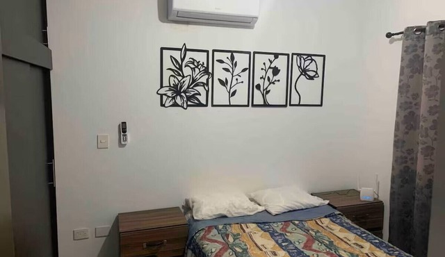 House with heated pool and 5 min from the pacific ocean