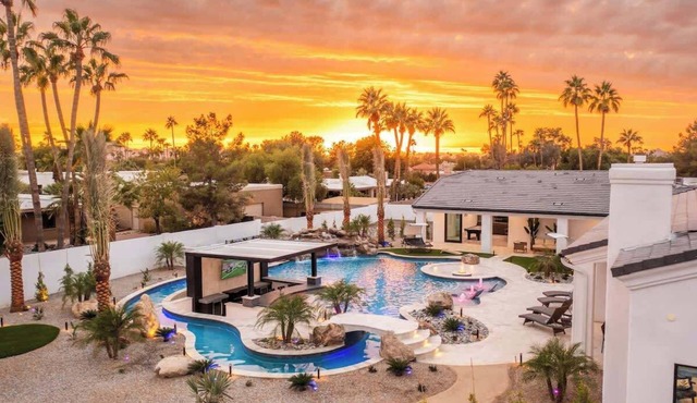 HÓZHÓ| Lazy River Pool, Hot Tub, Theatre, Fire Pit