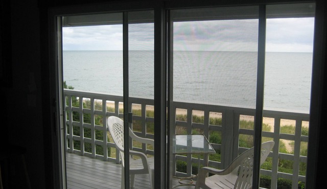 Idyllic Cape Cod beachfront home in Mashpee