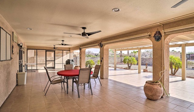Idyllic Yuma Home w/ Mtn Views - Near Golfing