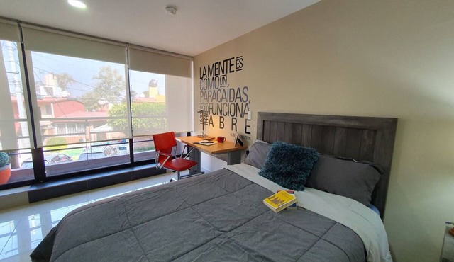 INCREDIBLE PREMIUM SUITE! 2 MINUTES FROM TEC! 03