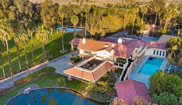 Inquire Amazing Coachella deals on huge Estate. 23 beds!2 pools,spas,tennis,pond