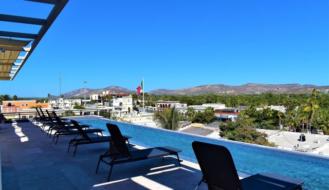 Intimate & Bright Studio w/Rooftop Pool in the Art District San Jose Del Cabo