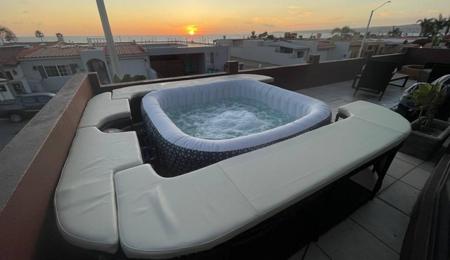 Jacuzzi, Oceanfront Community Huge Ocean view 5 bedroom home gated 24/7 Security