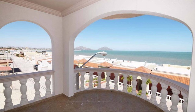 Jerry Beach Club House