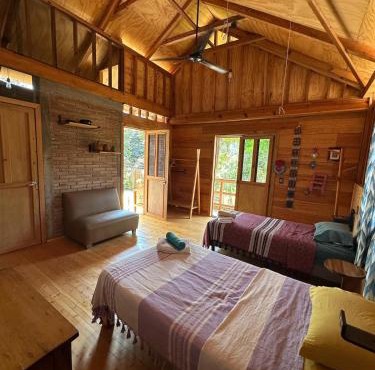 KAO Cabin