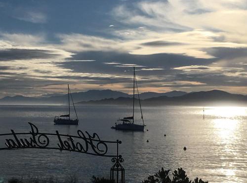 L'Isula Rossa in LʼÎle-Rousse