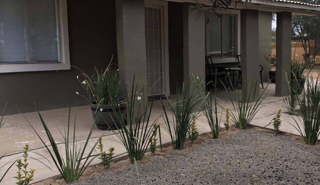 La Casita del Valle. Private Home w/Pool & Jacuzzi Sleeps 10