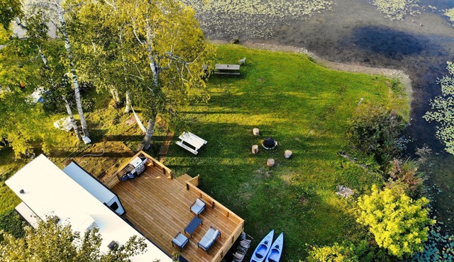 Lakefront 1 bedroom tiny home in Acton