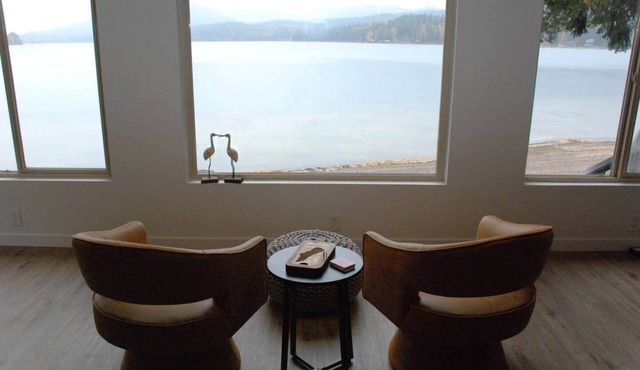 Lakefront Home: Firepit & Game Room Near Sandpoint