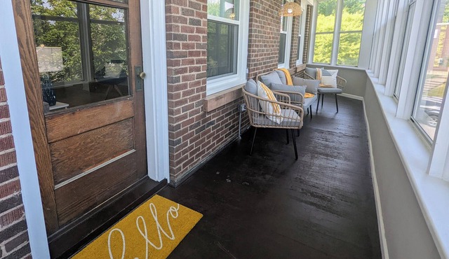 Lakeside Condo | Three Seasons Patio