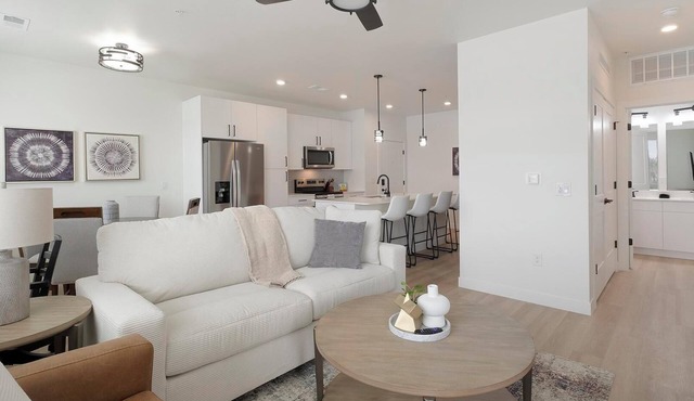 Landing | Amazing 1BD, Clubhouse, Gym