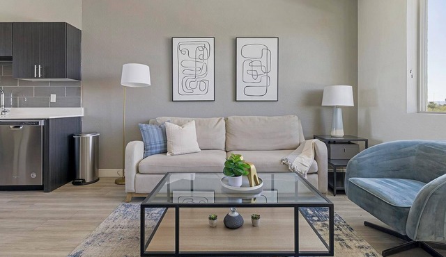 Landing | Amazing 2BD, Yoga Studio, Pool