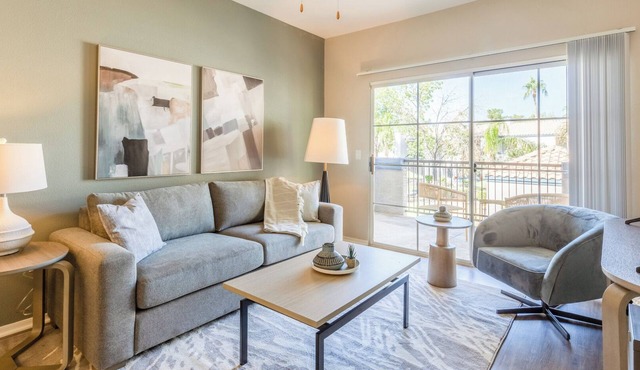 Landing | Beautiful 1BD, Gym, Pool