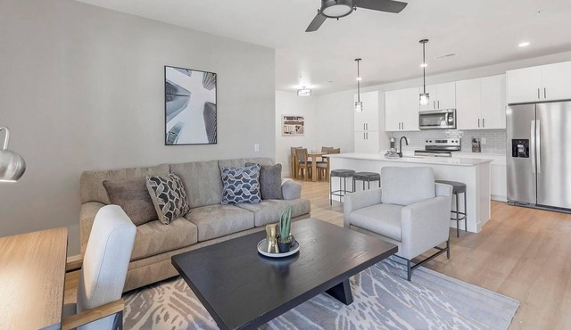 Landing | Incredible 2BD, Pool, Gym