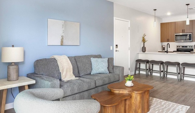 Landing | Modern 1BD, Clubhouse, Pool