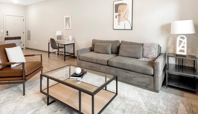 Landing | Modern 1BD, Pool, Yoga Studio in Memphis