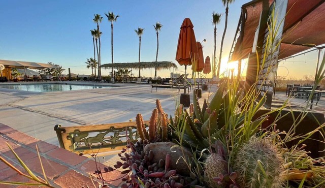 Las Palmas Hotel
