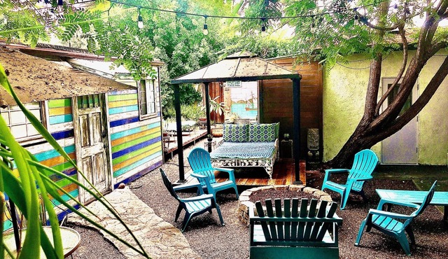 LE PETIT LOFT HOLLYWOOD, in GATED COMPOUND, 5-STAR: LOCATION, LOCATION, LOCATION
