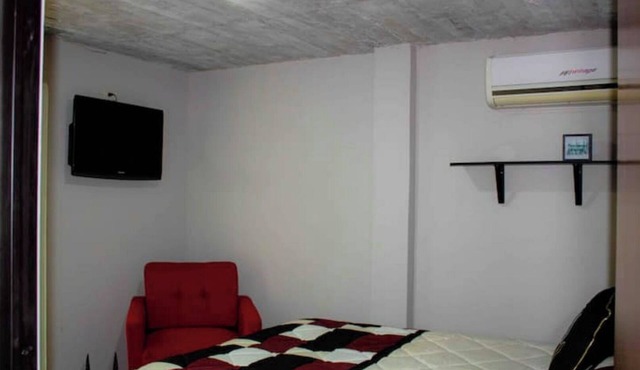 Los Flores Comfort Hills