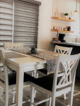 Lovely 1 Bedroom Apartment w/private Parking