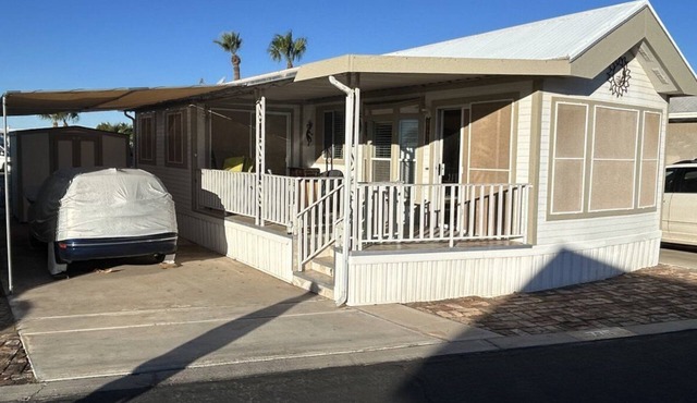 Lovely Yuma Park Model Great location close to resort amenities