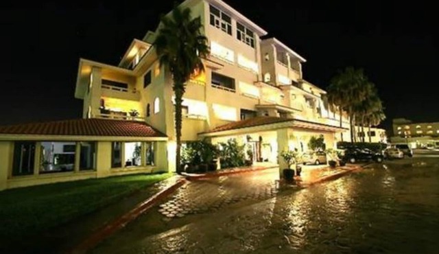 LUCIA'S IDEAL CONDO - WALK EVERYWHERE BEACH, RESTAURANTS