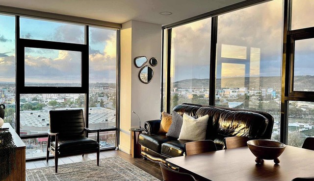 Lux Condo San Ysidro Border 6th Floor