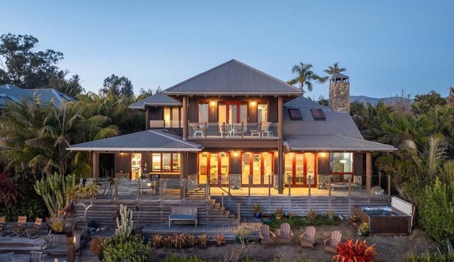 Luxe Oceanfront Villa | The Chosen Collection